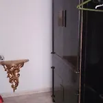 Lo *