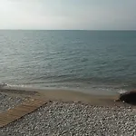 Lo